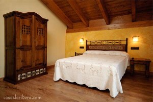 dormitorio madera rústica